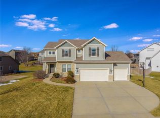 2400 NE 109th St, Kansas City, MO 64155