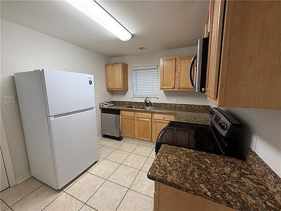 5th image of 147 Metairie Ct