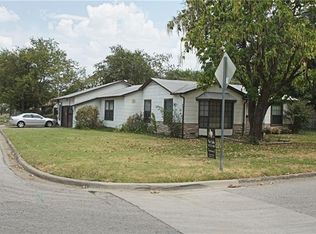 1107 Pine St, Grapevine, TX 76051