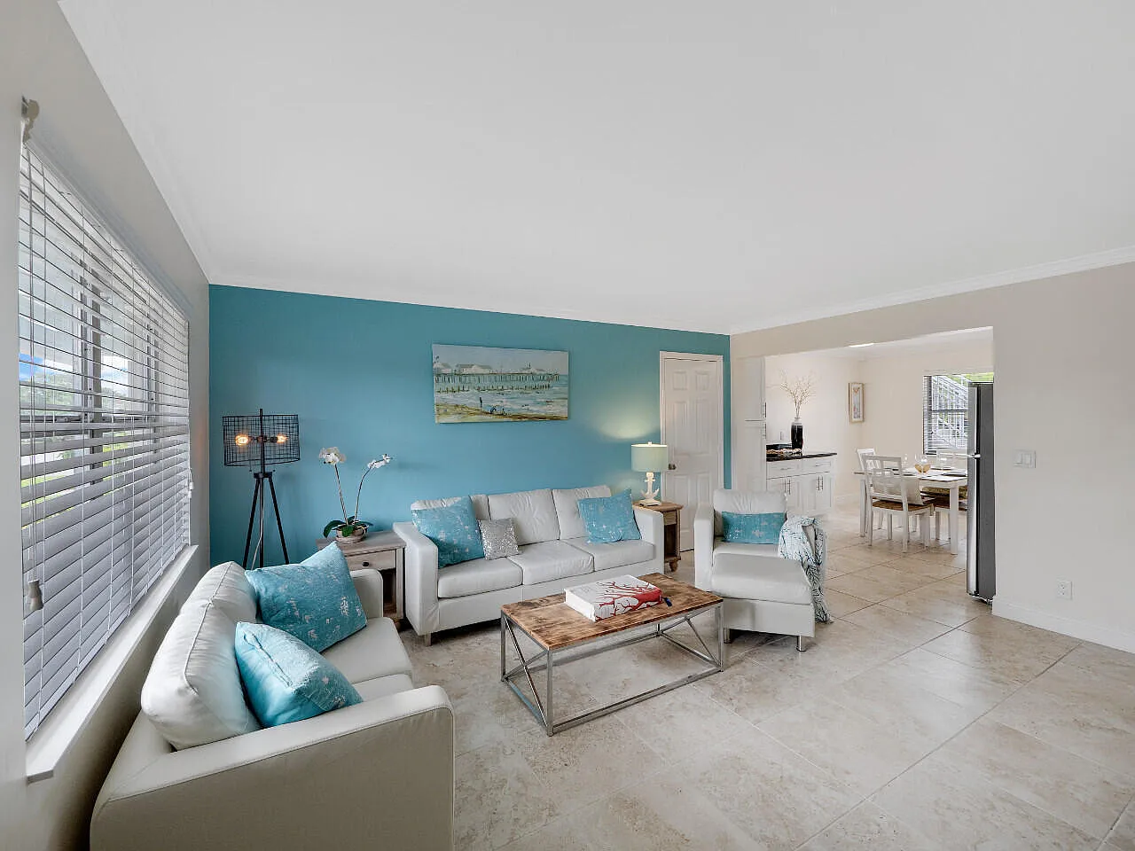 2 bed, 1.5 bath, 912 sqft, $3,170 — Photo 3