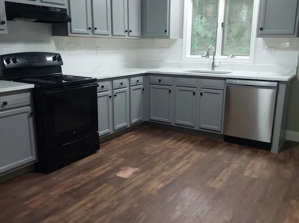 Lincoln Park, 288-328 Waterville St #3282, Waterbury, CT 06710