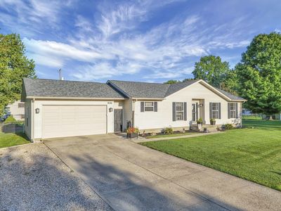 906 Lateglow Ct, Newark, OH, 43055