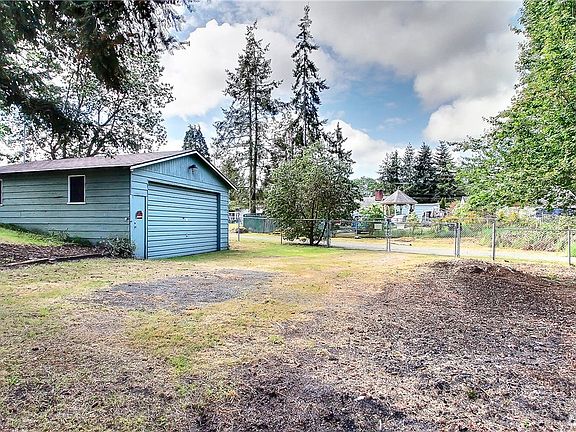 4th image of 6428 Fairlawn Dr SW