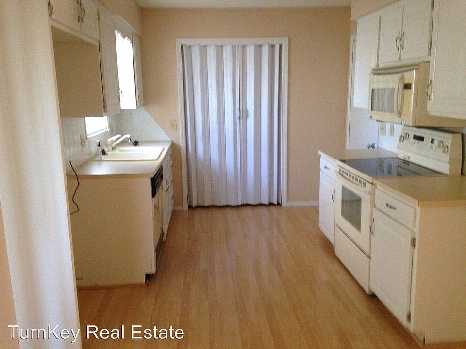 2nd image of 603 N Burton Ave