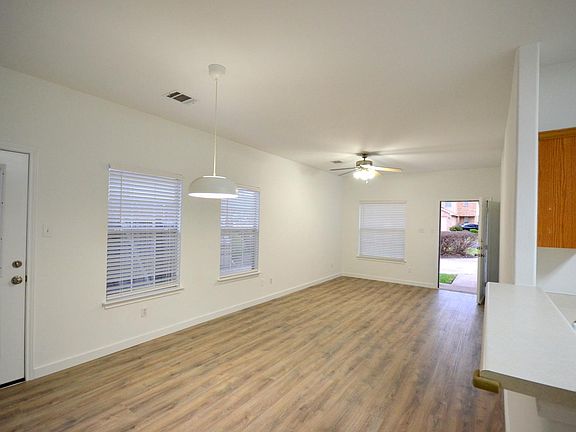 5th image of 2871 Southampton Way APT B