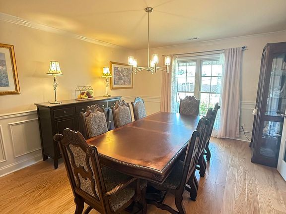 5th image of 125 Autumn Haven Ln