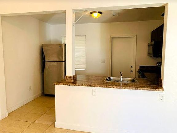 4th image of 738 NE 86th St #10