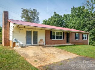 2053 C C Dr, Morganton, NC 28655
