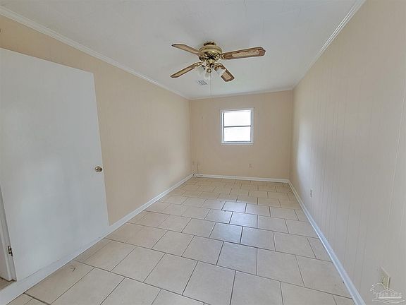 5th image of 415 Rhoda St