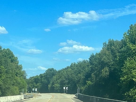 4th image of 7627 Highway 1216