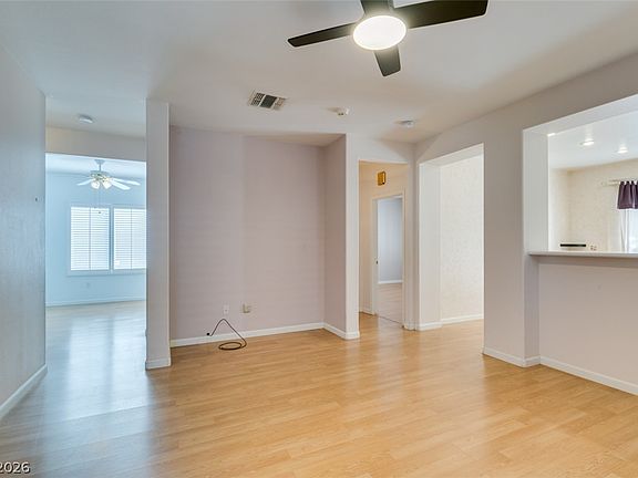 3rd image of 1821 Mountain Ranch Ave