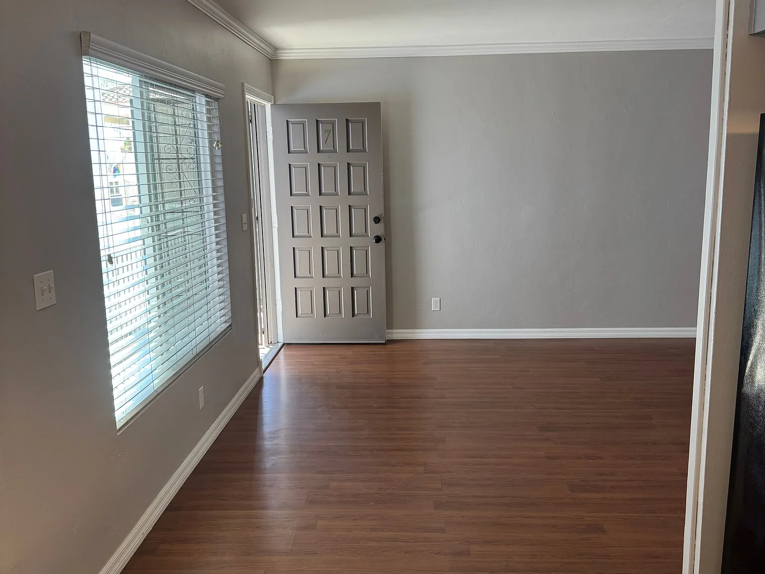 2 bed, 810 sqft, $2,595 — Photo 4