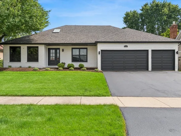 1714 Auburn Ave, Naperville, IL 60565