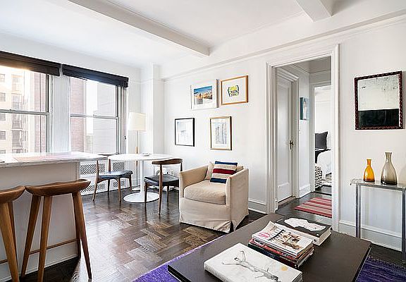 2nd image of 433 W 34th St APT 13K