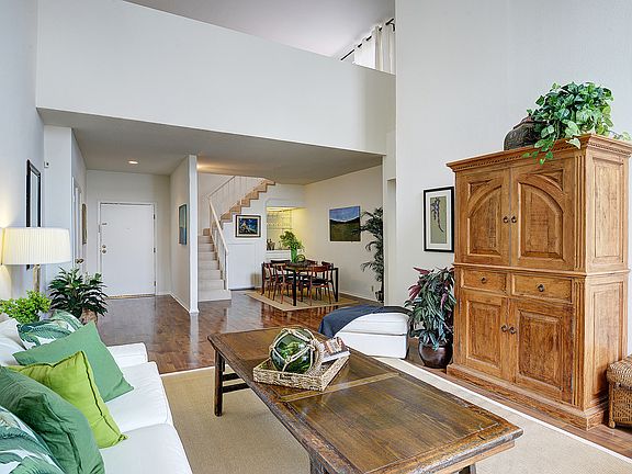 2nd image of 1164 Wellesley Ave APT 305