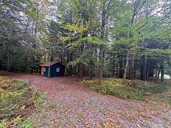 3rd image of 60 Stone Hill Rd