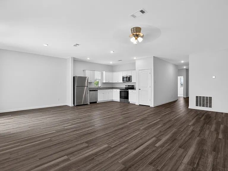 4725 Harlequin Dr — Photo 28