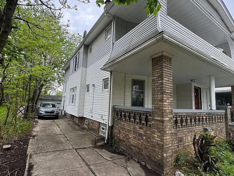 3188 E 119th St — Photo 42