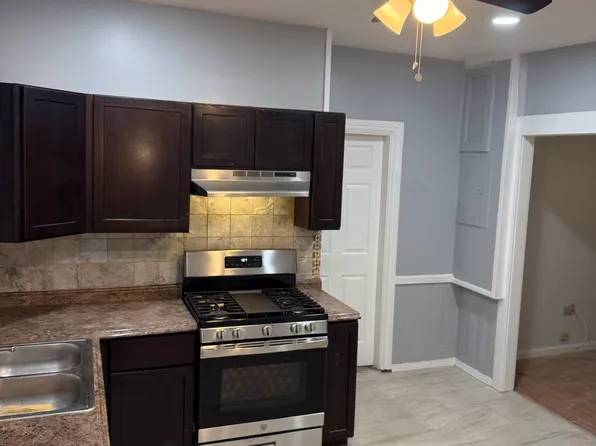 304 Veazie St Floor 2, Providence, RI 02904