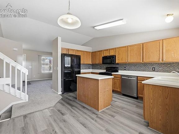 2nd image of 9565 Yukon Way
