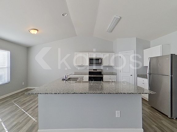5th image of 1190 Silvertrace Dr