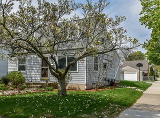 3637 N 98th St, Milwaukee, WI 53222