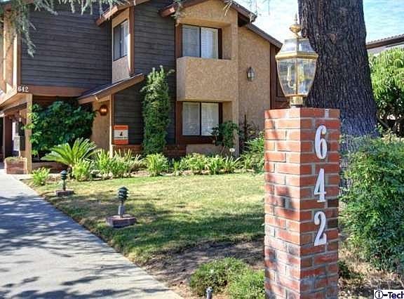 2nd image of 642 W Huntington Dr Unit 02