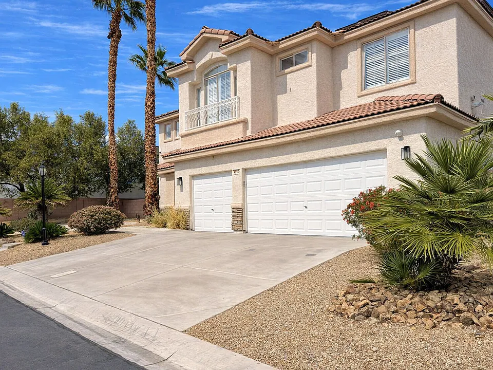 4952 Grey Mesa St