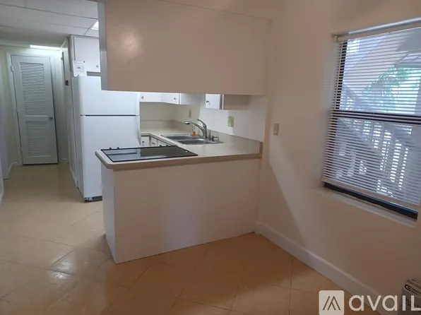 822 State Ave #2, Daytona Beach, FL 32117