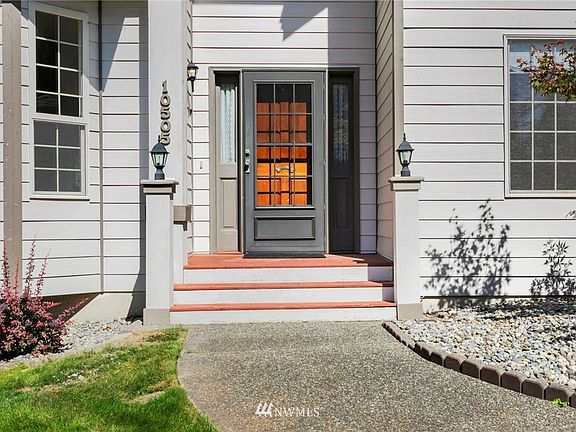 4th image of 10505 Leeway Ave NW
