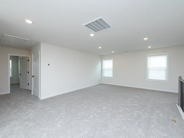 1004 Gresham Pl — Photo 27