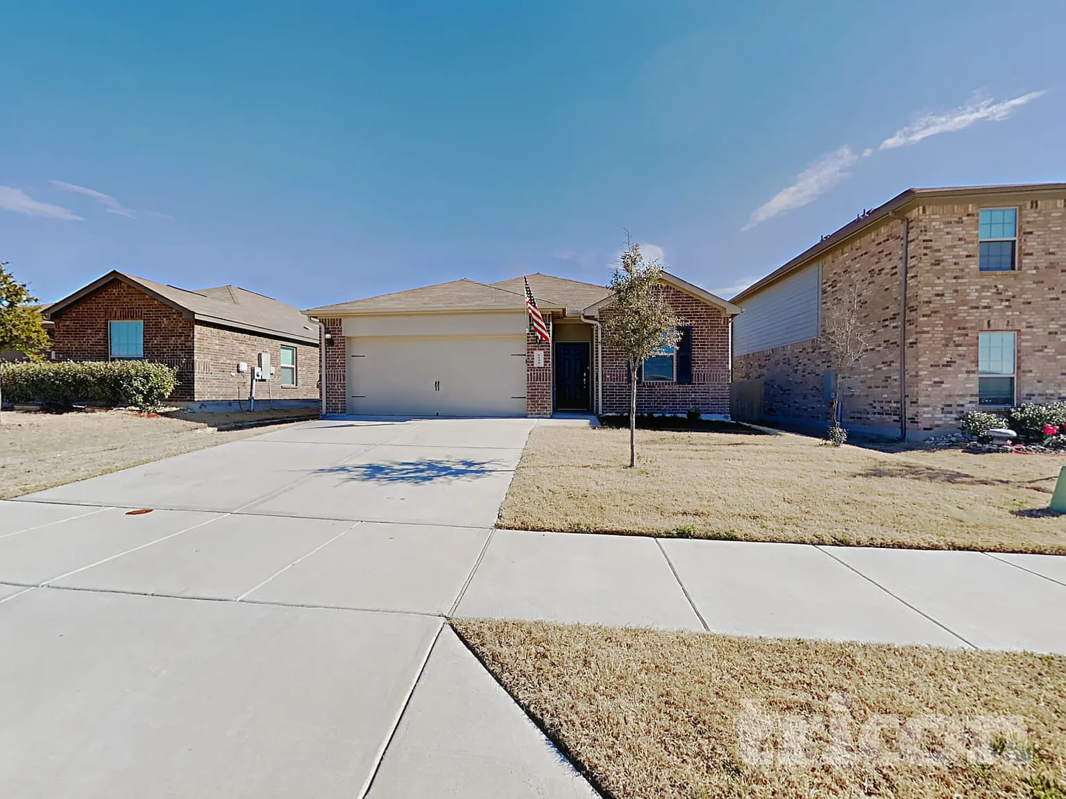 6008 Obsidian Creek Drive Fort Worth TX — Photo 2