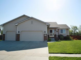 2502 S Lark Ln, Wichita, KS 67215