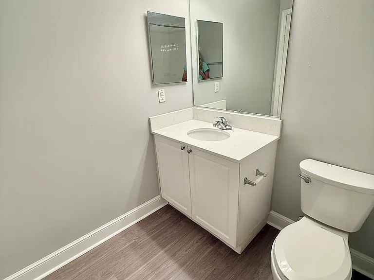 255 Evernia St #703 — Photo 15