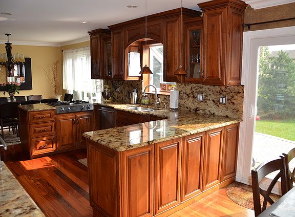 4th image of 177 Larchmont Ln
