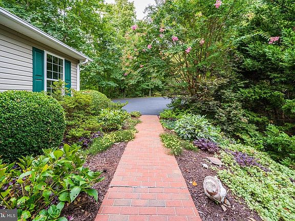 4th image of 4717 Rock Creek Cir