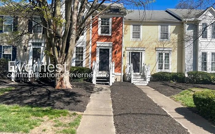 1268 Michigan Ave — Photo 1