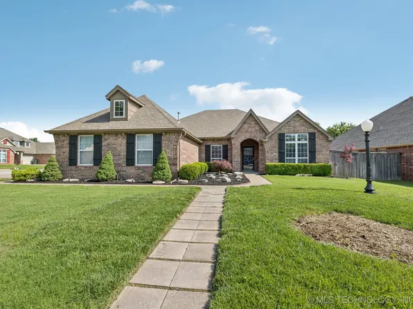 14201 E 101st St N, Owasso, OK 74055