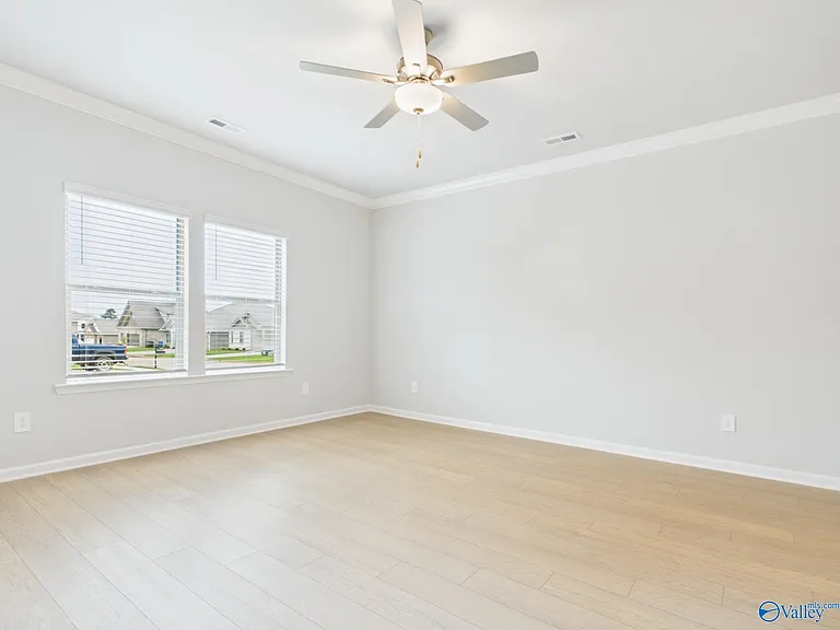 17993 Longleaf Dr — Photo 11