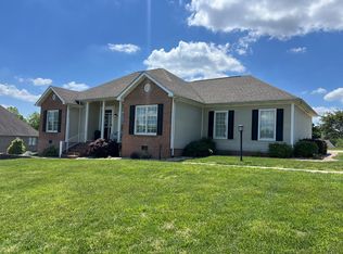 516 Hunters Gln, Madisonville, KY 42431