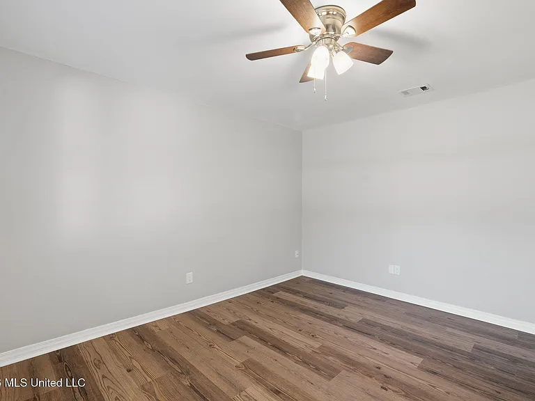 8505 Mermaid Ave — Photo 10