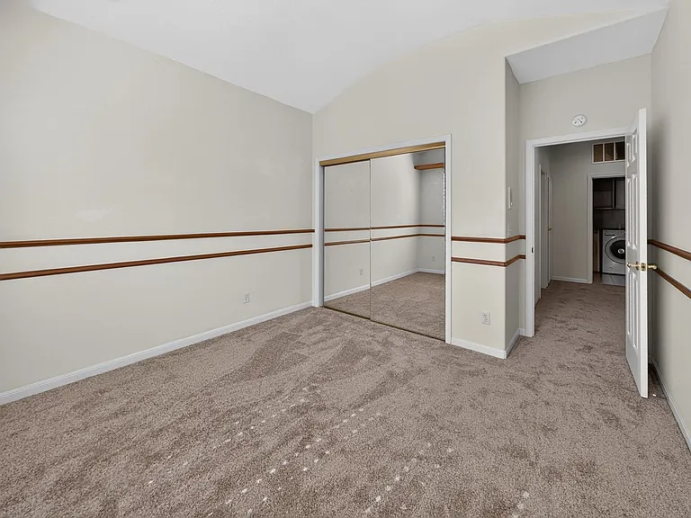 507 Woodfern Ct — Photo 32