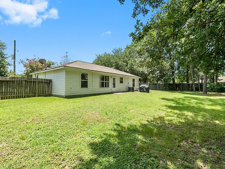 16305 Many Trees Ln — Photo 34