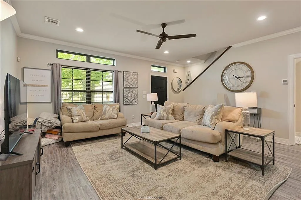 6 bed, 6.5 bath, 2348 sqft, $4,950 — Photo 4