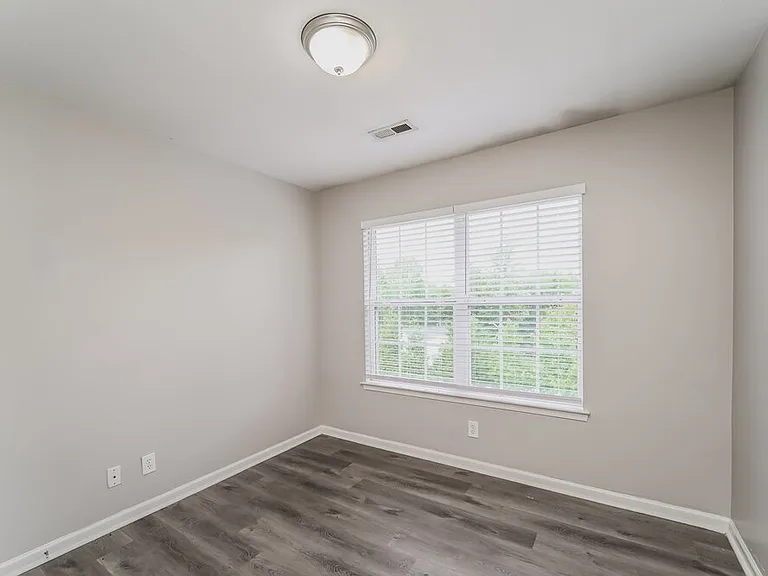 6913 Seney Dr — Photo 15