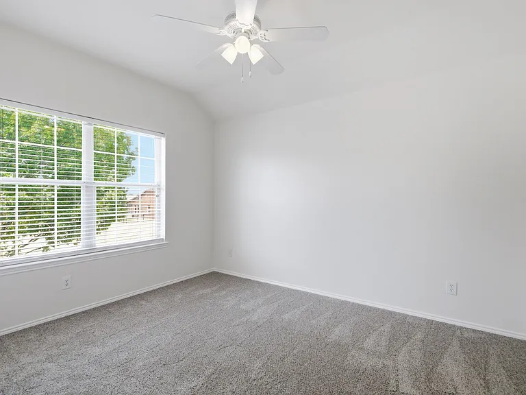 15636 Gatehouse Dr — Photo 25