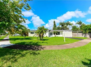 9545 SW 183rd St, Palmetto Bay, FL 33157