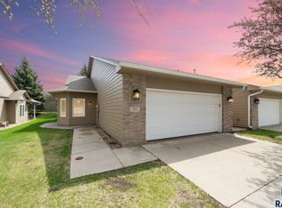 7008 S Hoffman Pl, Sioux Falls, SD 57108