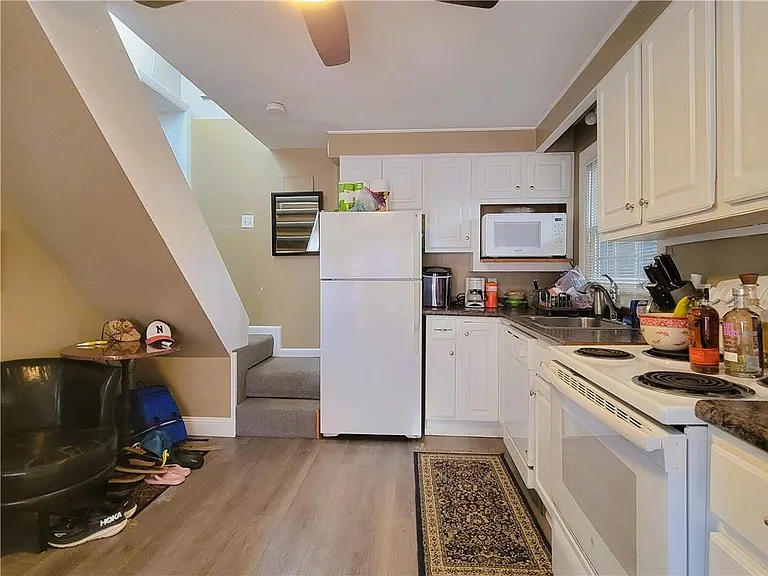 56 Prospect Hill St — Photo 10