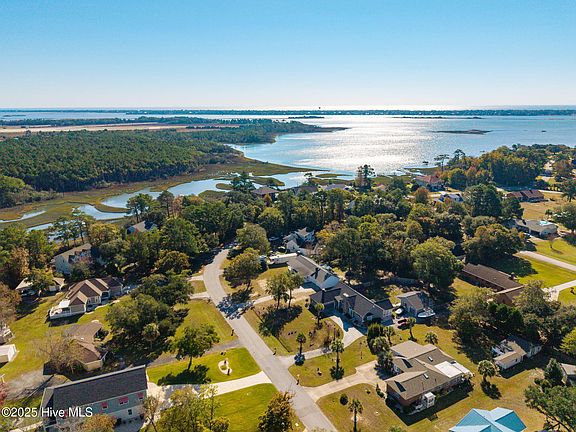 2nd image of 151 Hunting Bay Drive